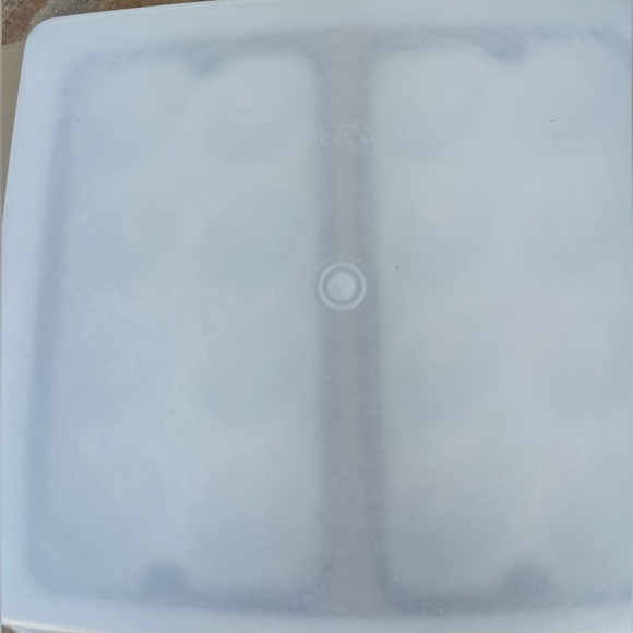 Tupperware deviled egg keeper - Picture 3 of 5